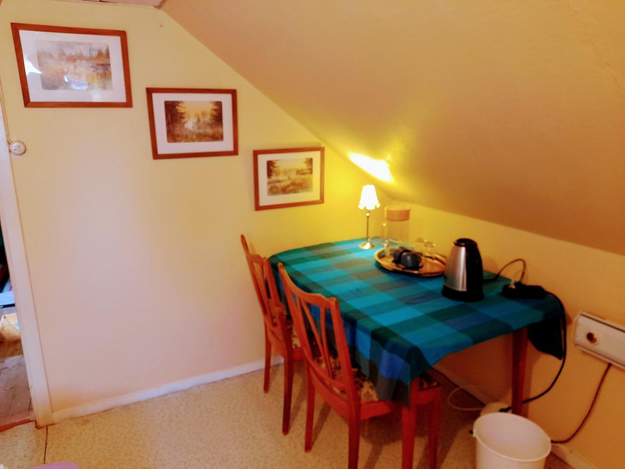 Small Bedroom, Outside Toilet, Shower Kitchen, 120 M From Sandbach Bracke  Exterior photo
